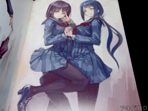 「黒タイツで描いたのですが、制服オンリーみたいになってしまいました」ほぼセーラー服と黒タイツの組み合わせ