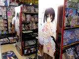 店内には特典イラストのパネルが隙あらばと