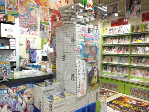 2号店が開店してからの初めてのコミックマーケット、ここでもメロンタワー