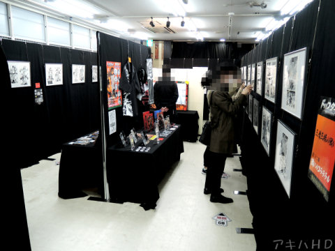 展示会場のとらのあな秋葉原店B地下の様子